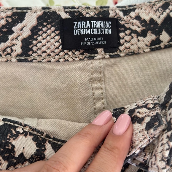 Zara Leopard denim pants - Picture 3 of 5